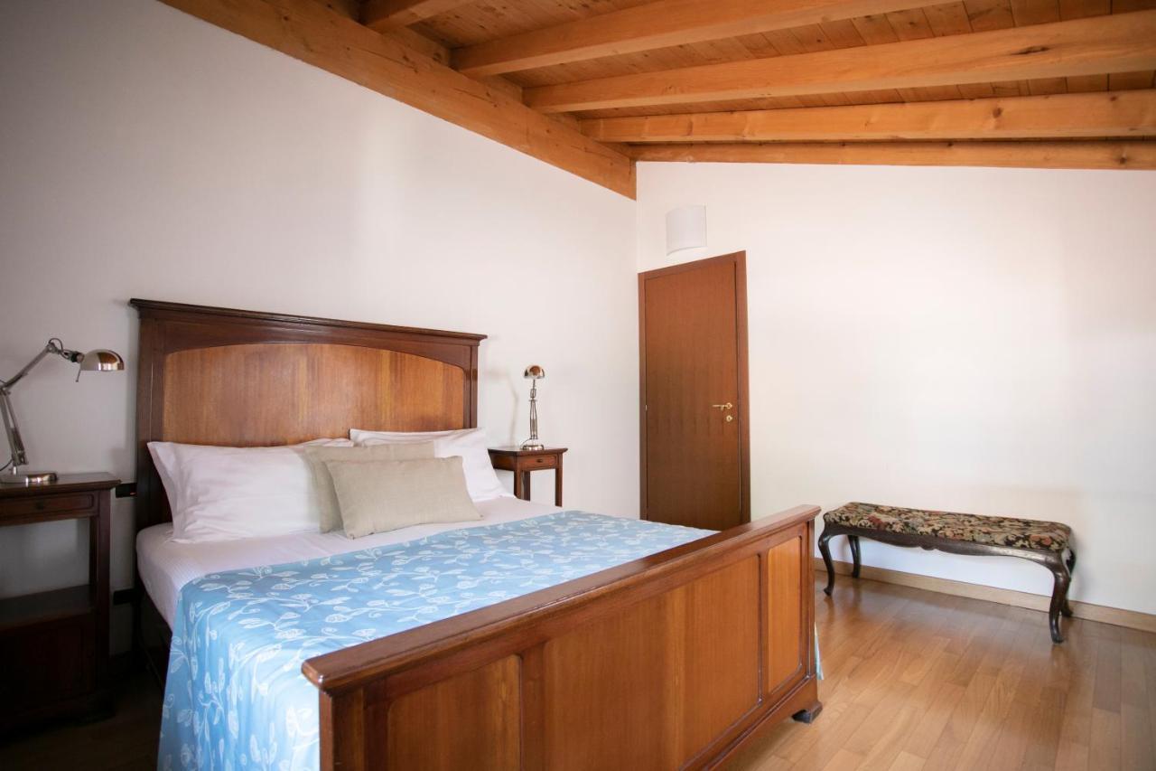 Iseolakerental - Casa Del Pescatore Riva di Solto Exteriér fotografie